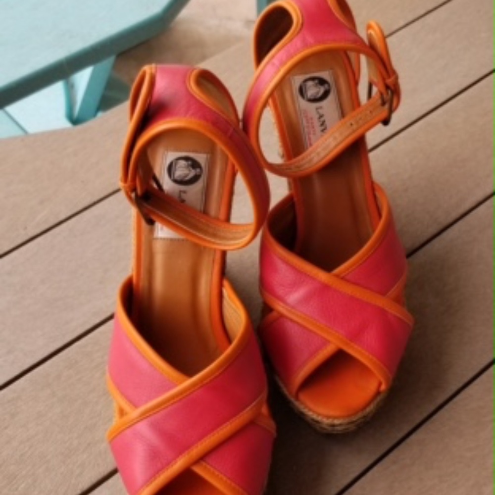 LANVIN WEDGE SANDELS. BEAUTIFUL ORANGE AND PINK. SIZE38. MADE IN SPAIN.
